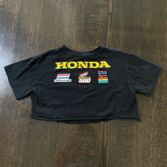 Forever 21 - Honda Graphic Cropped T-Shirt - Picture 4 of 5